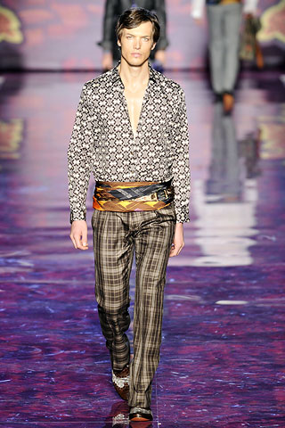 Etro / - 2009