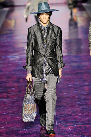 Etro / - 2009