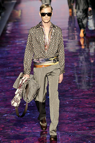 Etro / - 2009