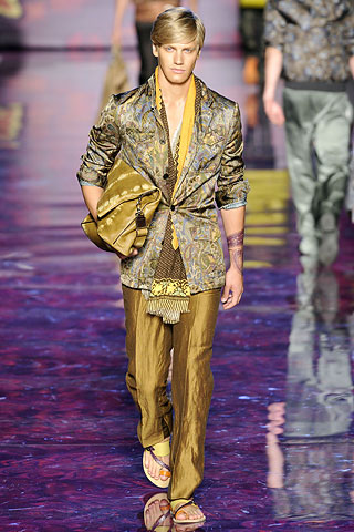 Etro / - 2009