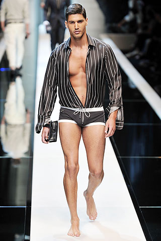 Dolce & Gabbana / - 2010