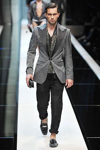 Dolce & Gabbana / - 2010