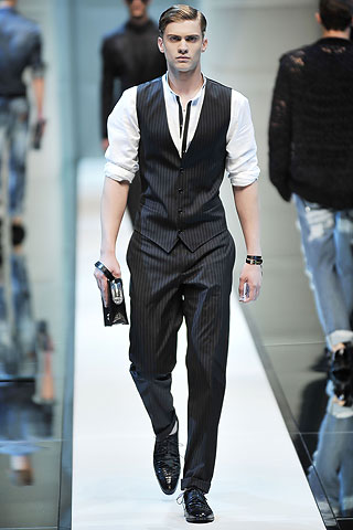 Dolce & Gabbana / - 2010