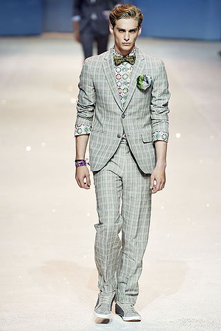 Etro / - 2010
