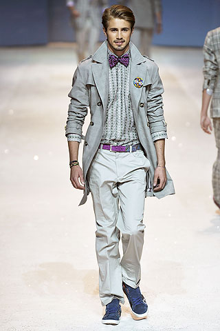 Etro / - 2010