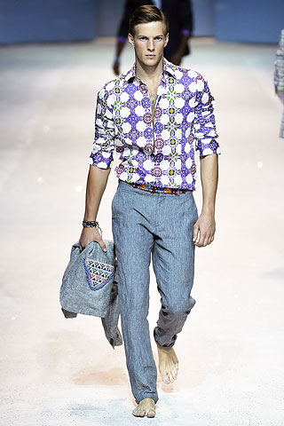 Etro / - 2010