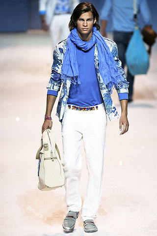 Etro / - 2010