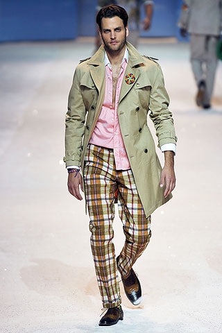 Etro / - 2010