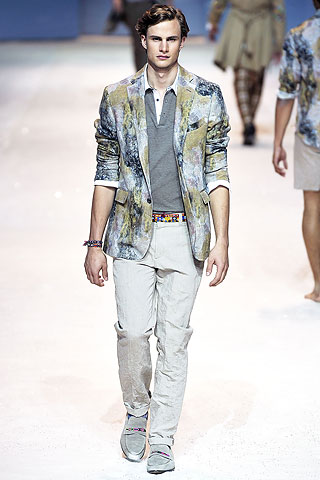 Etro / - 2010