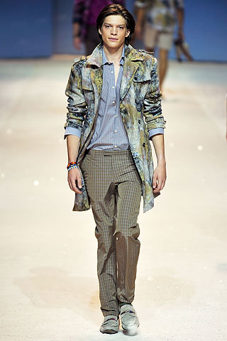 Etro / - 2010