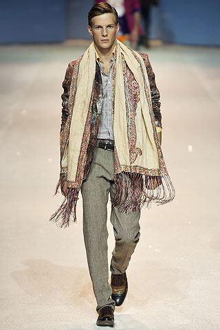 Etro / - 2010