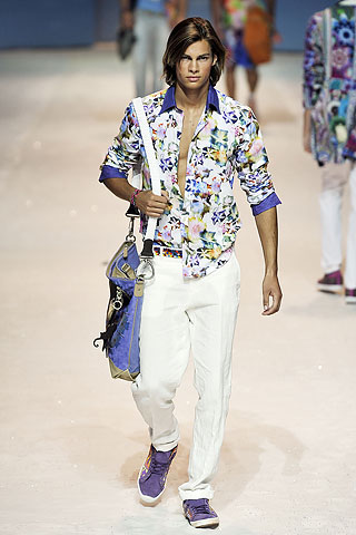 Etro / - 2010