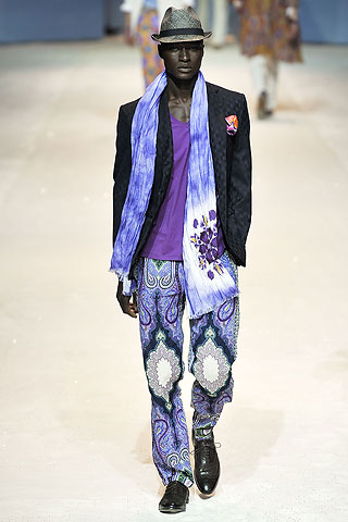 Etro / - 2010
