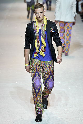 Etro / - 2010