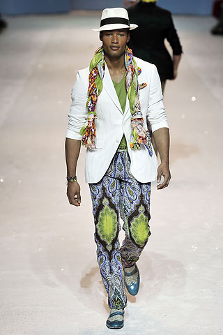 Etro / - 2010