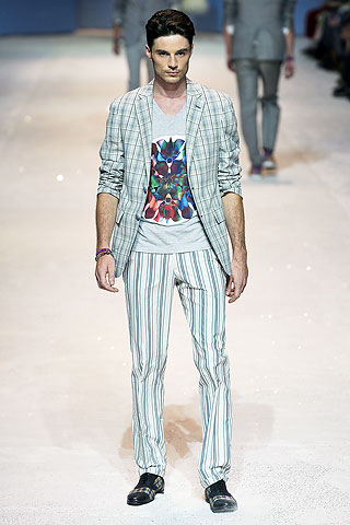 Etro / - 2010