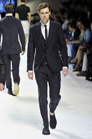 Dolce & Gabbana / - 2011