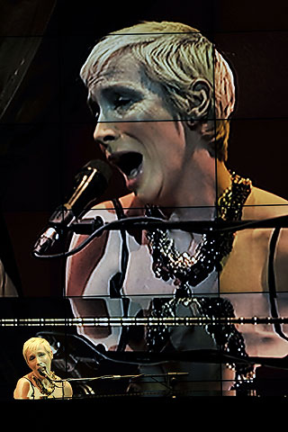 Dolce & Gabbana / - 2011