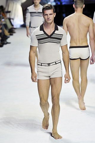 Dolce & Gabbana / - 2011