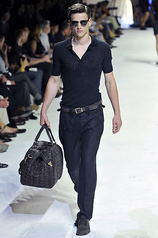 Dolce & Gabbana / - 2011