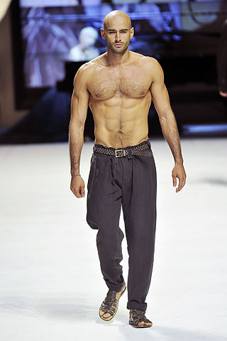 Dolce & Gabbana / - 2011