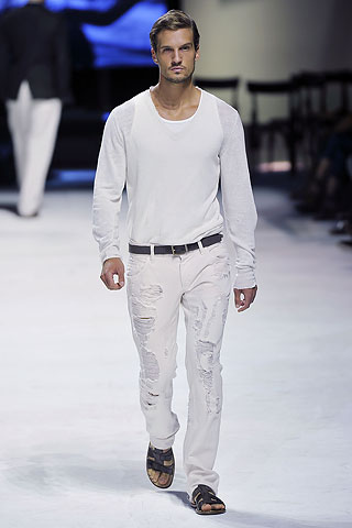 Dolce & Gabbana / - 2011