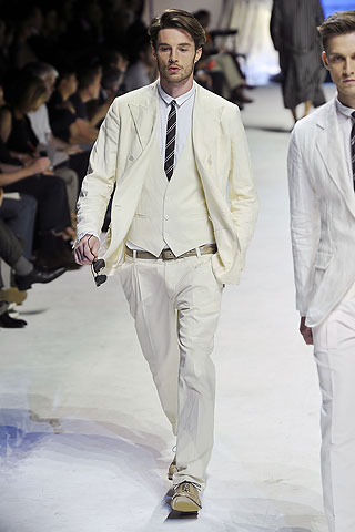 Dolce & Gabbana / - 2011