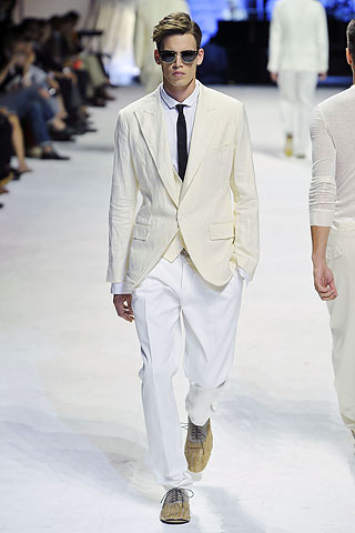 Dolce & Gabbana / - 2011