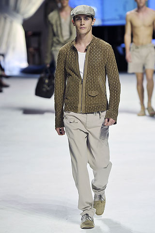 Dolce & Gabbana / - 2011