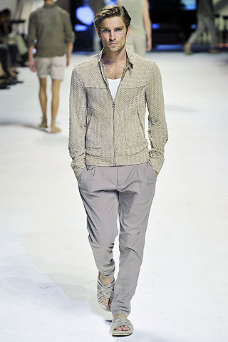 Dolce & Gabbana / - 2011