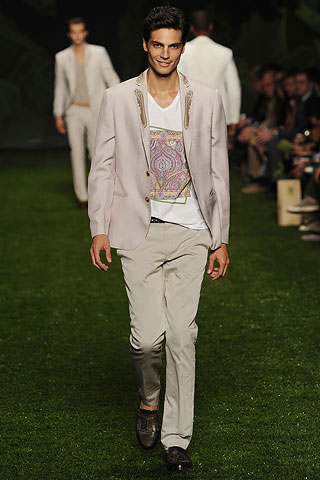 Etro / - 2011