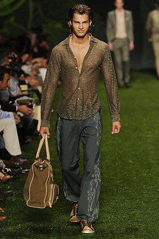 Etro / - 2011