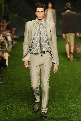 Etro / - 2011