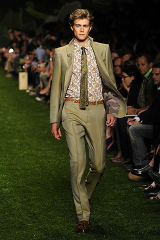 Etro / - 2011