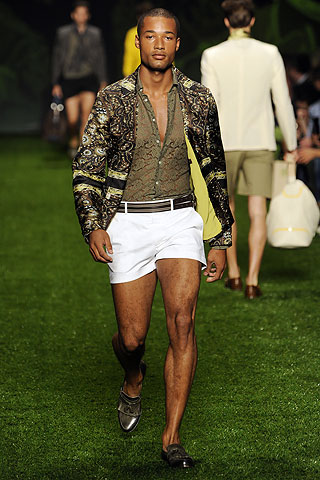 Etro / - 2011
