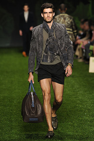 Etro / - 2011