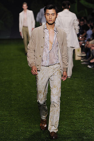Etro / - 2011