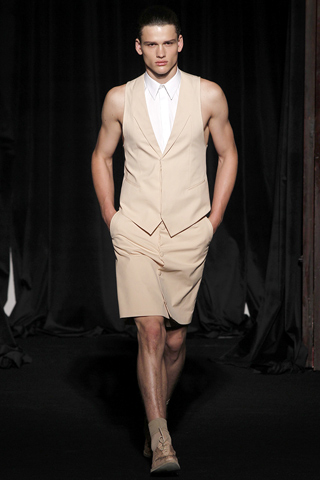 Givenchy / - 2011