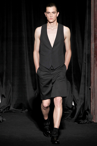 Givenchy / - 2011