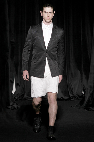 Givenchy / - 2011