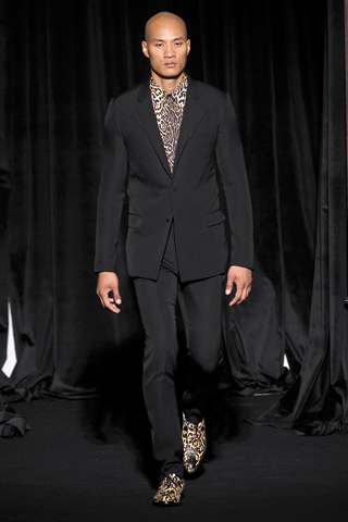 Givenchy / - 2011