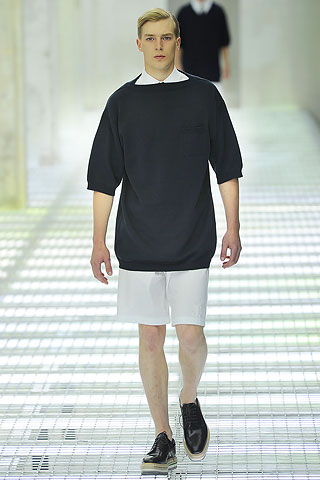 Prada / - 2011