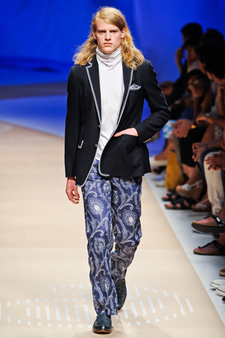 Etro / - 2012