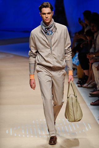 Etro / - 2012