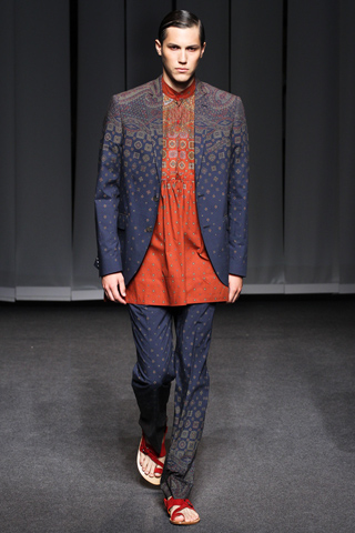Etro / - 2013