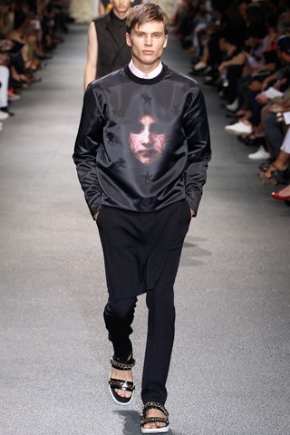 Givenchy / - 2013