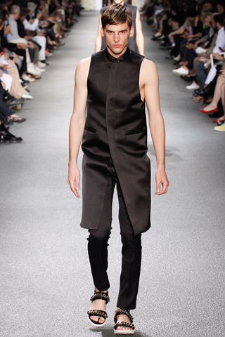 Givenchy / - 2013