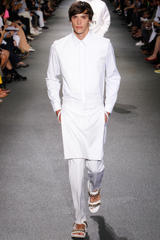 Givenchy / - 2013