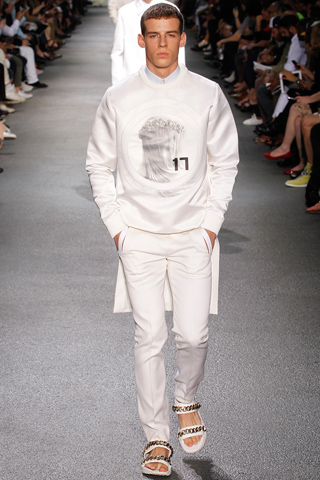 Givenchy / - 2013