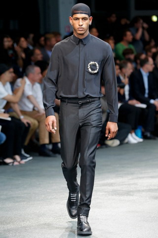Givenchy / - 2015